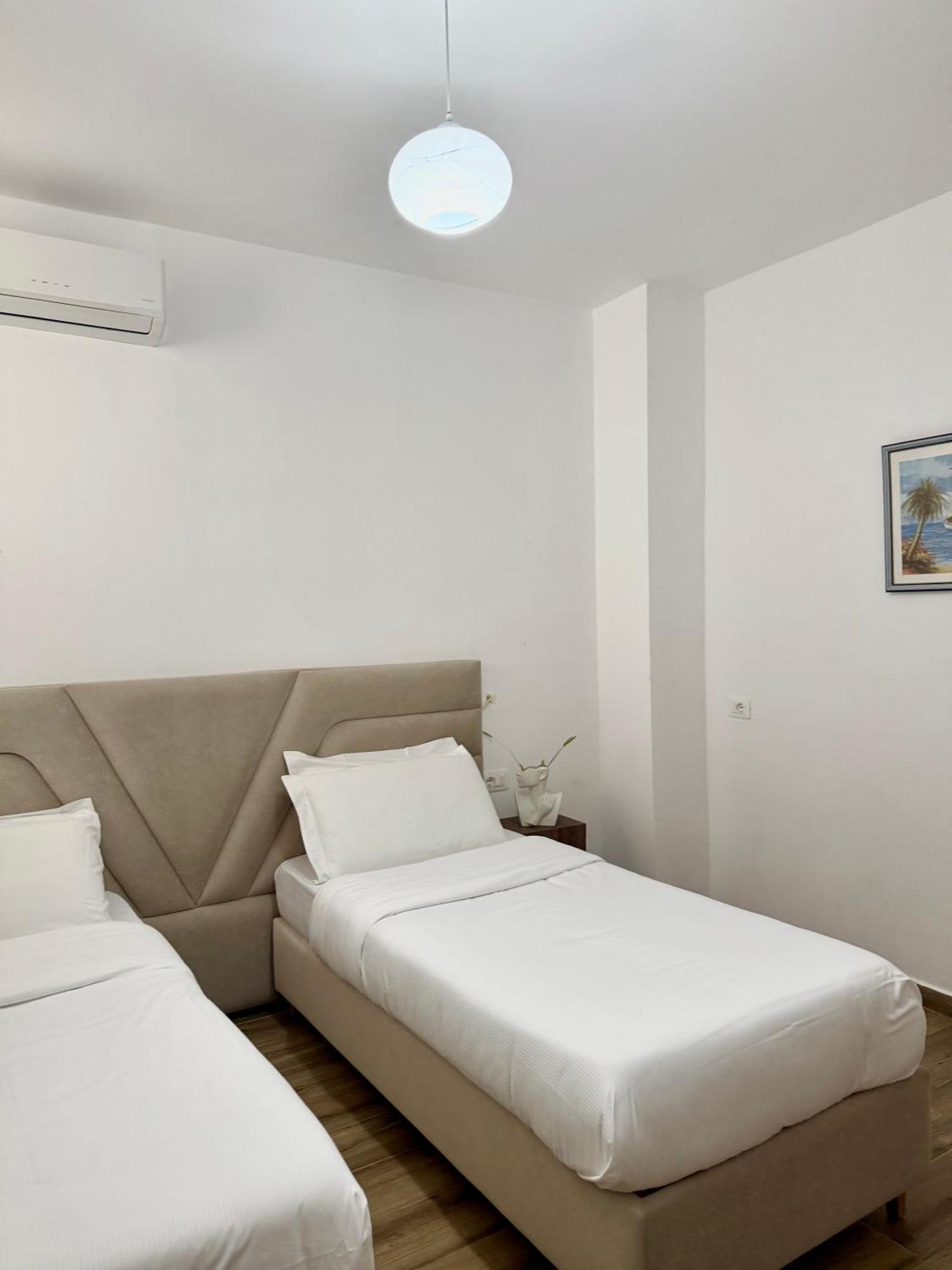Bellavista Apartments Bougainville Bay Саранде Екстериор снимка