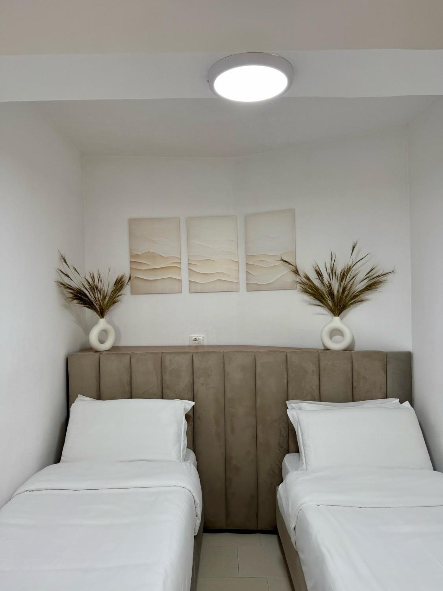 Bellavista Apartments Bougainville Bay Саранде Екстериор снимка