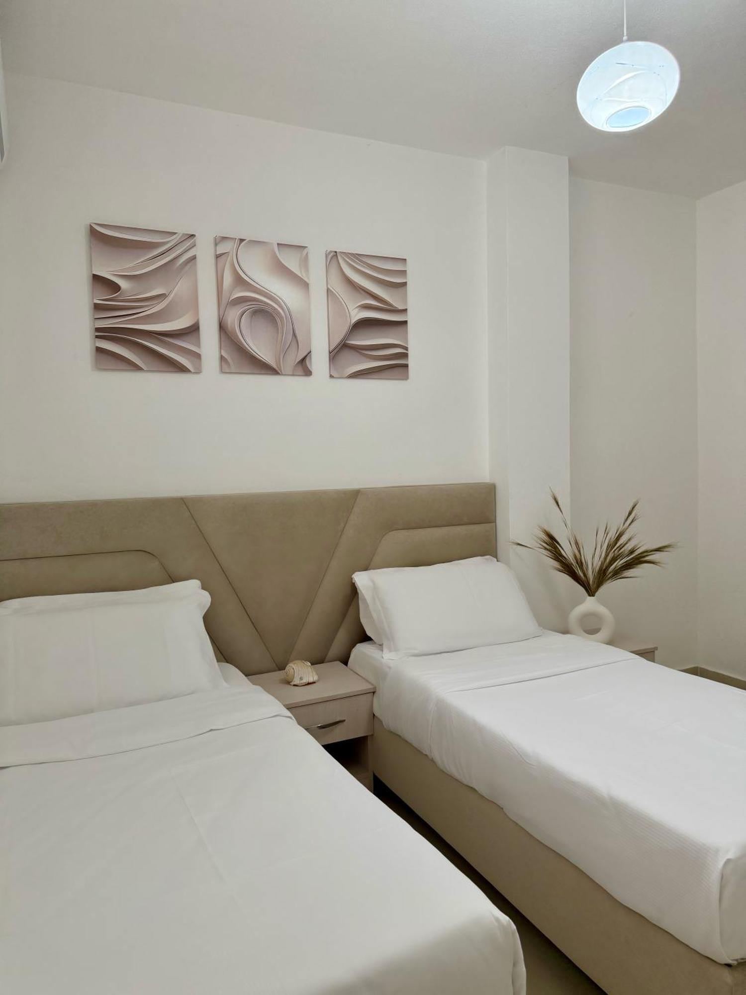 Bellavista Apartments Bougainville Bay Саранде Екстериор снимка