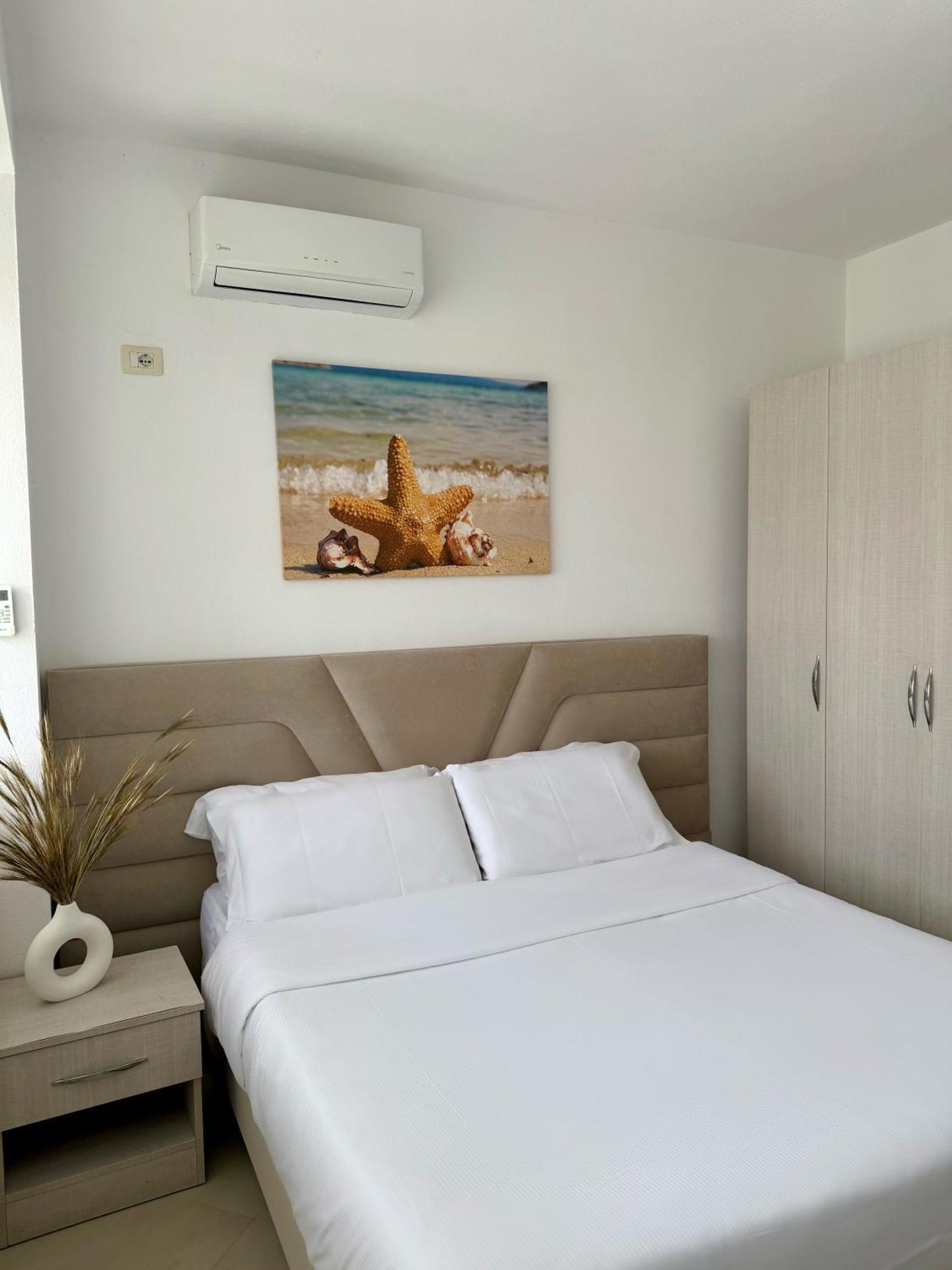 Bellavista Apartments Bougainville Bay Саранде Екстериор снимка